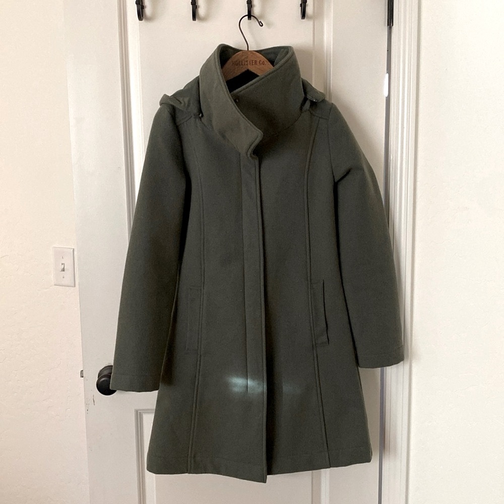 Mia Melon waterproof size small olive green jacket